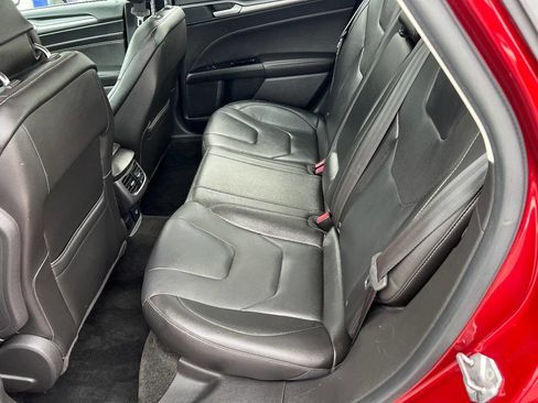 Used 2013 Ford Fusion Titanium w/ Titanium Driver Assist Pkg image 22