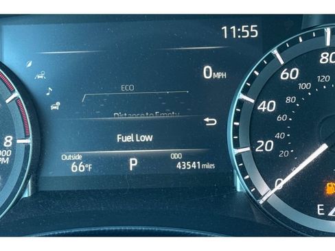 Certified 2023 Toyota Highlander LE image 30