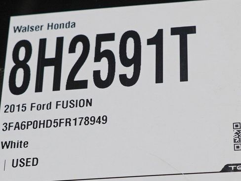 Used 2015 Ford Fusion SE w/ Equipment Group 202A image 28