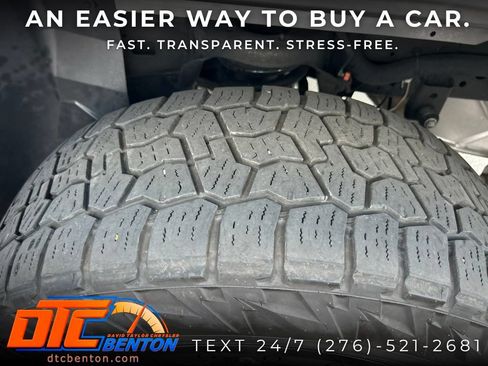 Used 2023 RAM 1500 Laramie AWD/4WD image 31