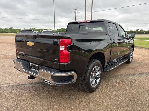 New 2026 Chevrolet Silverado 1500 LT w/ Z71 Off-Road Package AWD/4WD image 5