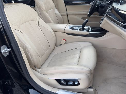 Used 2016 BMW 750Li xDrive image 15