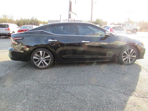 Used 2019 Nissan Maxima 3.5 SL w/ Floor Mat Group image 30
