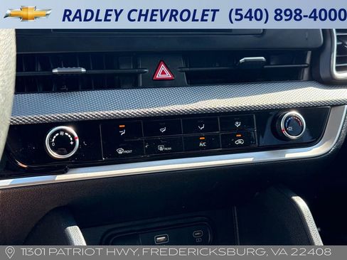 Used 2024 Kia Sportage LX image 17