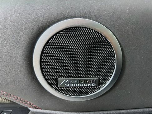 Used 2019 Land Rover Discovery HSE image 20