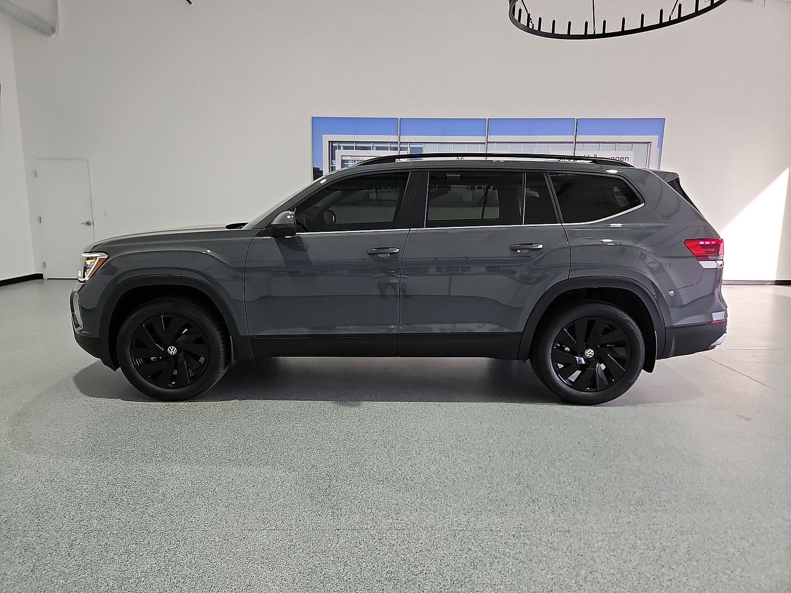 New 2026 Volkswagen Atlas SE FWD image 6
