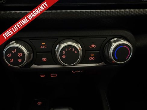 Used 2024 Nissan Kicks SV FWD image 33