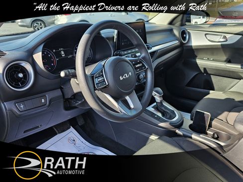 Used 2024 Kia Forte LXS FWD image 11