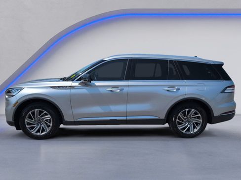 Used 2023 Lincoln Aviator 2WD image 10