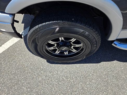 Used 2003 Ford F150 Lariat image 13