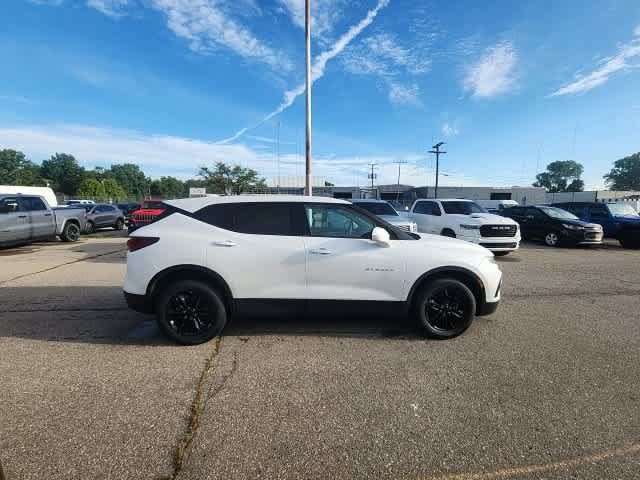 Used 2021 Chevrolet Blazer LT FWD image 8