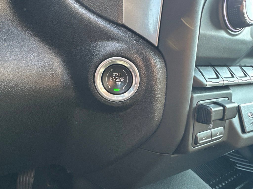 Certified 2024 Chevrolet Silverado 2500 Custom w/ Custom Value Package AWD/4WD image 8