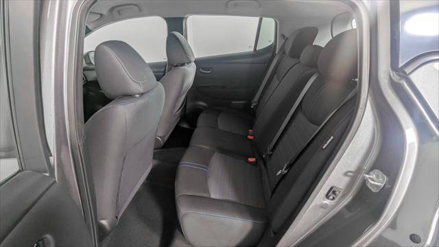 Used 2020 Nissan Leaf SV w/ SV Technology Package FWD image 17