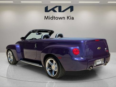 Used 2004 Chevrolet SSR w/ Preferred Equipment Group RWD image 5