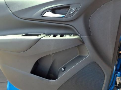 Used 2024 Chevrolet Equinox LT w/ LPO, Floor Liner Package FWD image 14