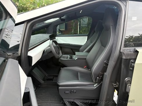 Used 2024 Tesla Cybertruck Cyberbeast AWD/4WD image 14