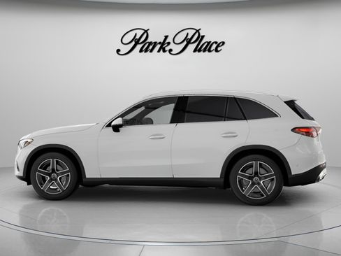 Used 2026 Mercedes-Benz GLC 300 4MATIC image 8