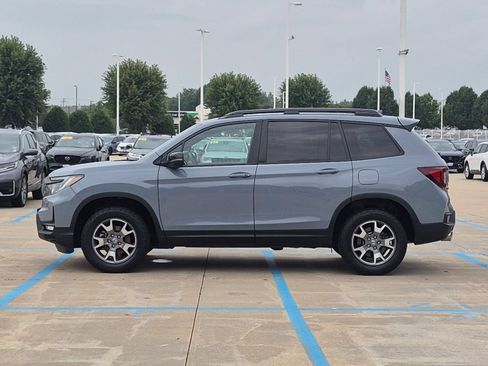 Used 2023 Honda Passport TrailSport image 9