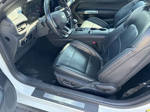 Used 2025 Ford Mustang Premium RWD image 15