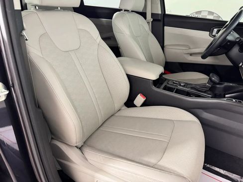 Used 2025 Kia Sorento EX AWD/4WD image 35