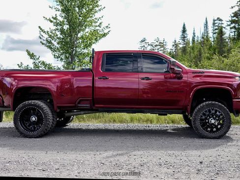 Used 2022 Chevrolet Silverado 3500 High Country AWD/4WD image 9