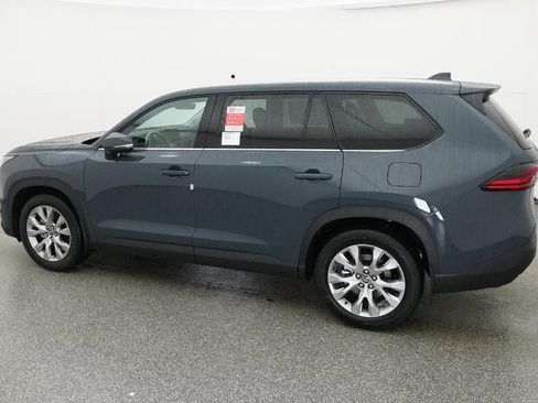 New 2026 Toyota Grand Highlander Limited image 4