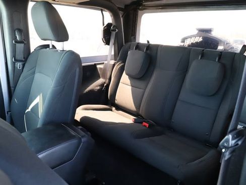 Used 2019 Jeep Wrangler Sport AWD/4WD image 15