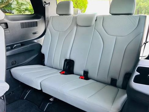 Used 2023 Hyundai Palisade SEL w/ Premium Package AWD/4WD image 26