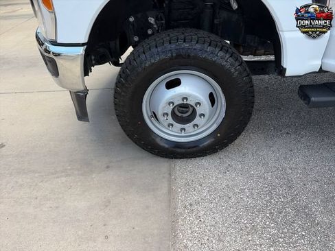 Used 2023 Ford F350 XL w/ Snow Plow Prep Package AWD/4WD image 25