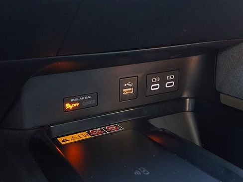 Certified 2025 Toyota Camry LE image 11