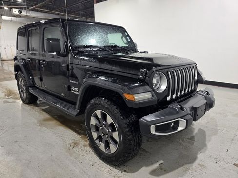 Used 2018 Jeep Wrangler Unlimited Sahara w/ Uconnect 4C Nav & Sound Group image 6