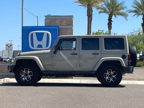 Used 2018 Jeep Wrangler Unlimited Sahara w/ Connectivity Group image 7