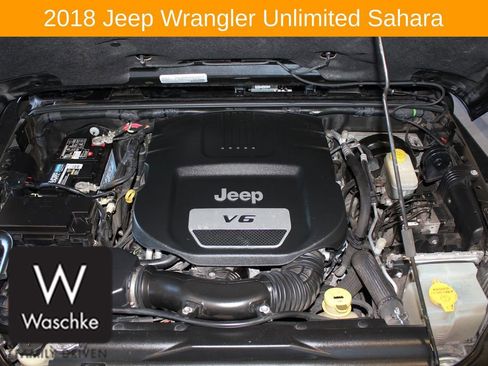 Used 2018 Jeep Wrangler Unlimited Sahara image 9