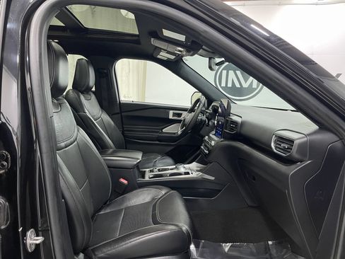 Used 2020 Ford Explorer ST w/ Premium Technology Package AWD/4WD image 34