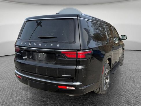 Used 2024 Jeep Wagoneer L Series III w/ Flexible Seating Group image 3