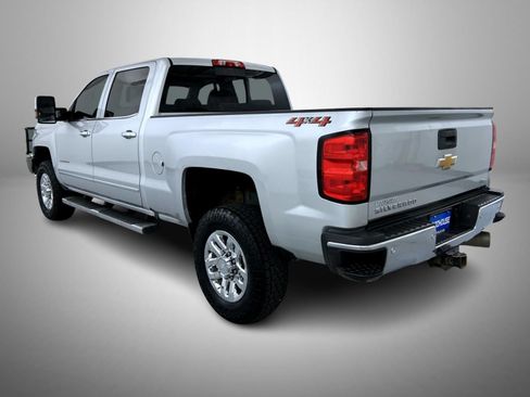 Used 2019 Chevrolet Silverado 2500 LTZ w/ Duramax Plus Package AWD/4WD image 7