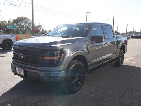 New 2025 Ford F150 XLT w/ Equipment Group 303A High image 6