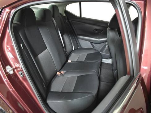 Used 2024 Nissan Sentra SV FWD image 30
