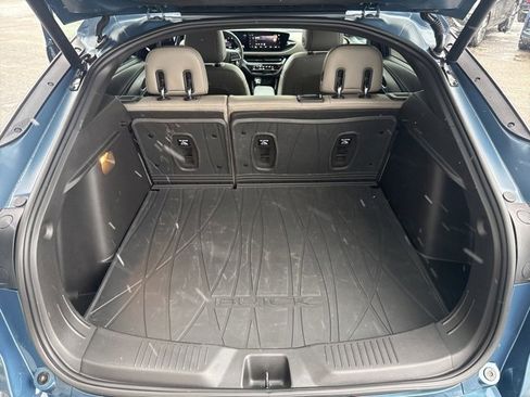 Certified 2024 Buick Envista Avenir image 32