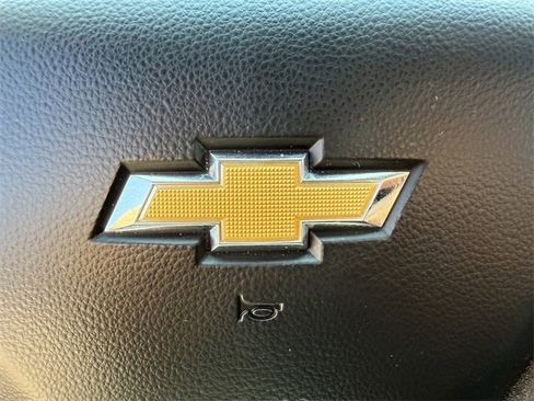 Used 2025 Chevrolet Silverado 1500 Custom image 16