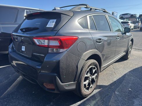 Used 2018 Subaru Crosstrek 2.0i Premium image 2