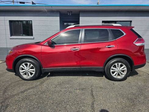 Used 2016 Nissan Rogue SV AWD/4WD image 2