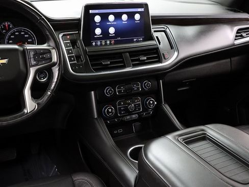 Used 2021 Chevrolet Tahoe LT w/ LT Signature Package image 16