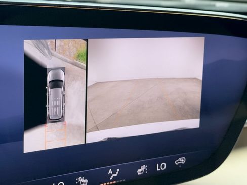 Used 2025 Buick Enclave Preferred w/ LPO, Floor Liner Package FWD image 24