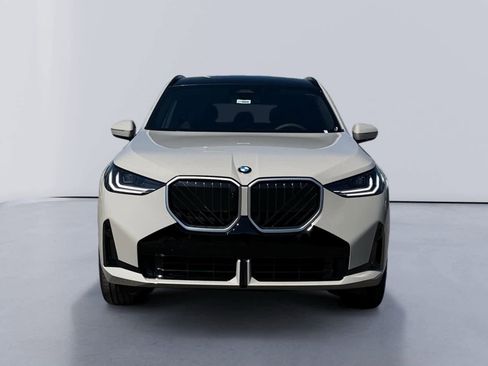 New 2025 BMW X3 xDrive30i w/ Premium Package image 10