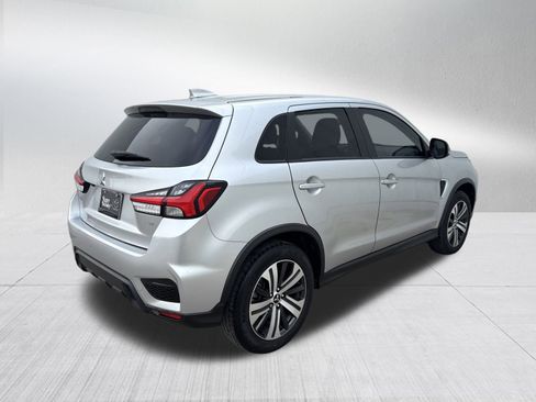 Used 2023 Mitsubishi Outlander Sport SE image 7
