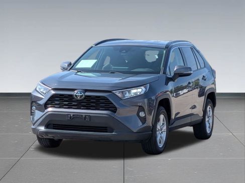 Used 2020 Toyota RAV4 XLE w/ All Weather Liner Package AWD/4WD image 9
