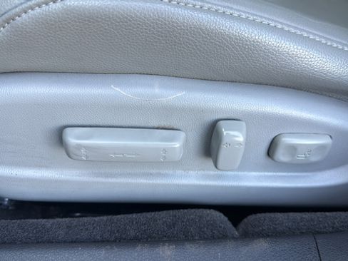 Used 2016 Acura TLX FWD image 13