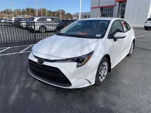 New 2026 Toyota Corolla LE image 4
