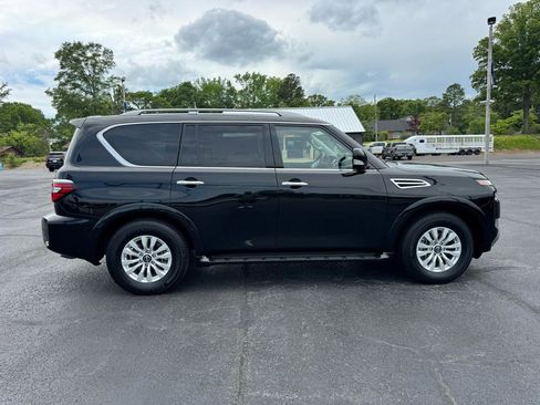 Used 2023 Nissan Armada SV RWD image 5
